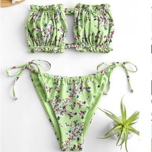NWT Ditsy Print Ruched Bikini Swimsuit SM